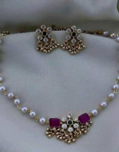 Elegant Traditional Pearl Jewellery Set